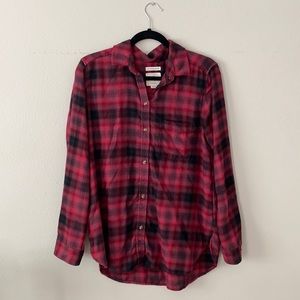 American Eagle soft boyfriend fit flannel.